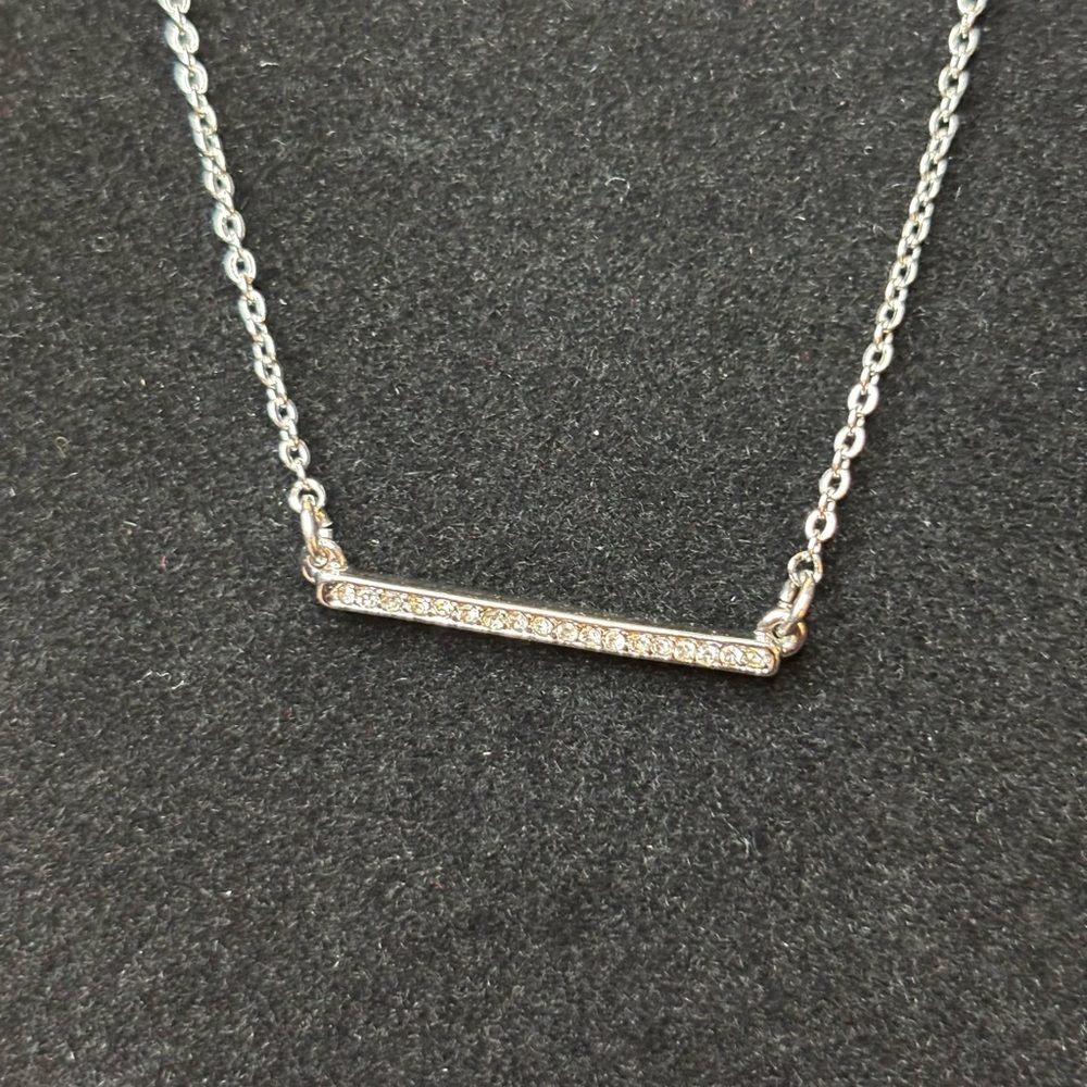 Dazzling Silver Bar Necklace‎